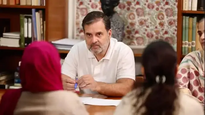 Rahul Gandhi Meets ‘Warrior Moms’, Warns Children Are ‘Choking’ as Pollution Crisis Deepens
