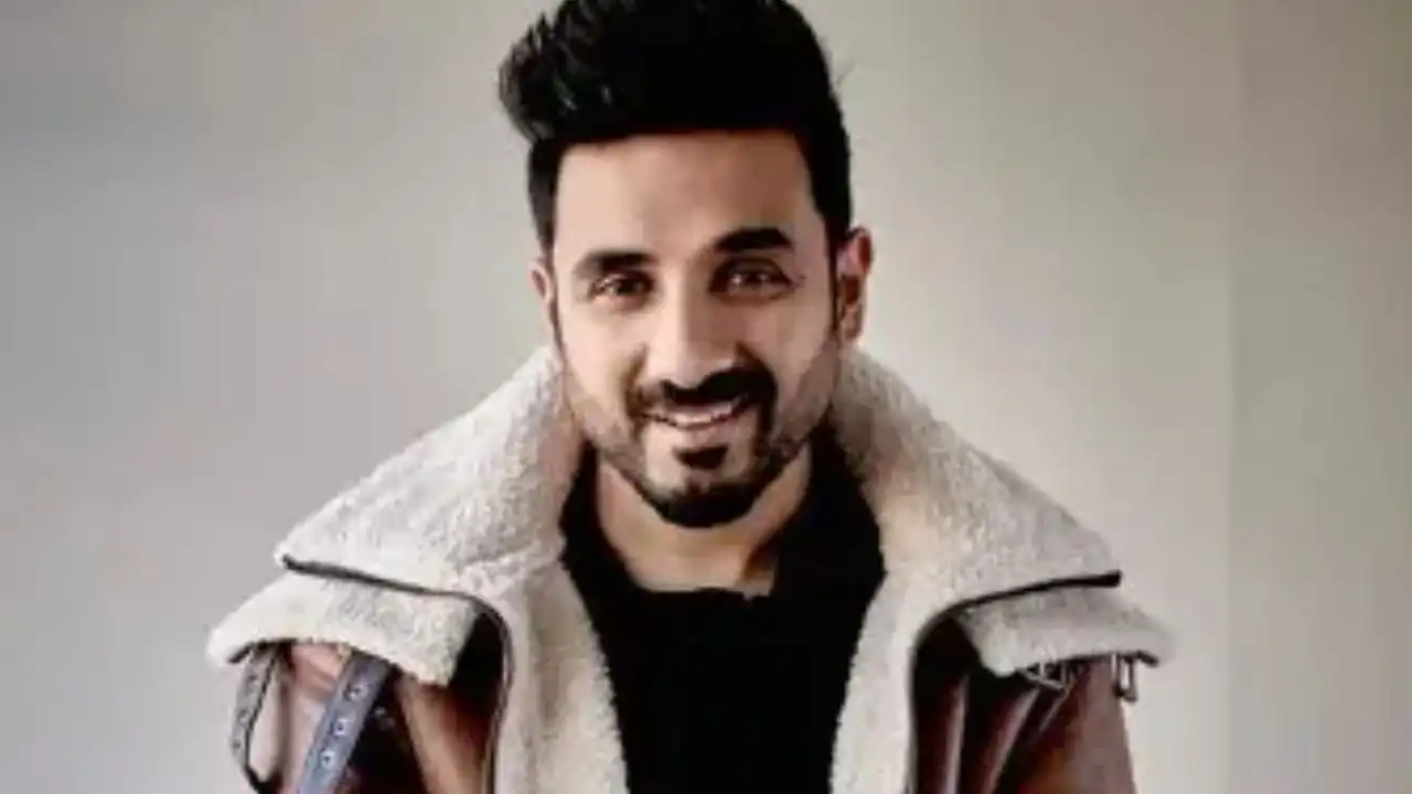 Vir Das Jokes After Royal Albert Hall Mix-Up