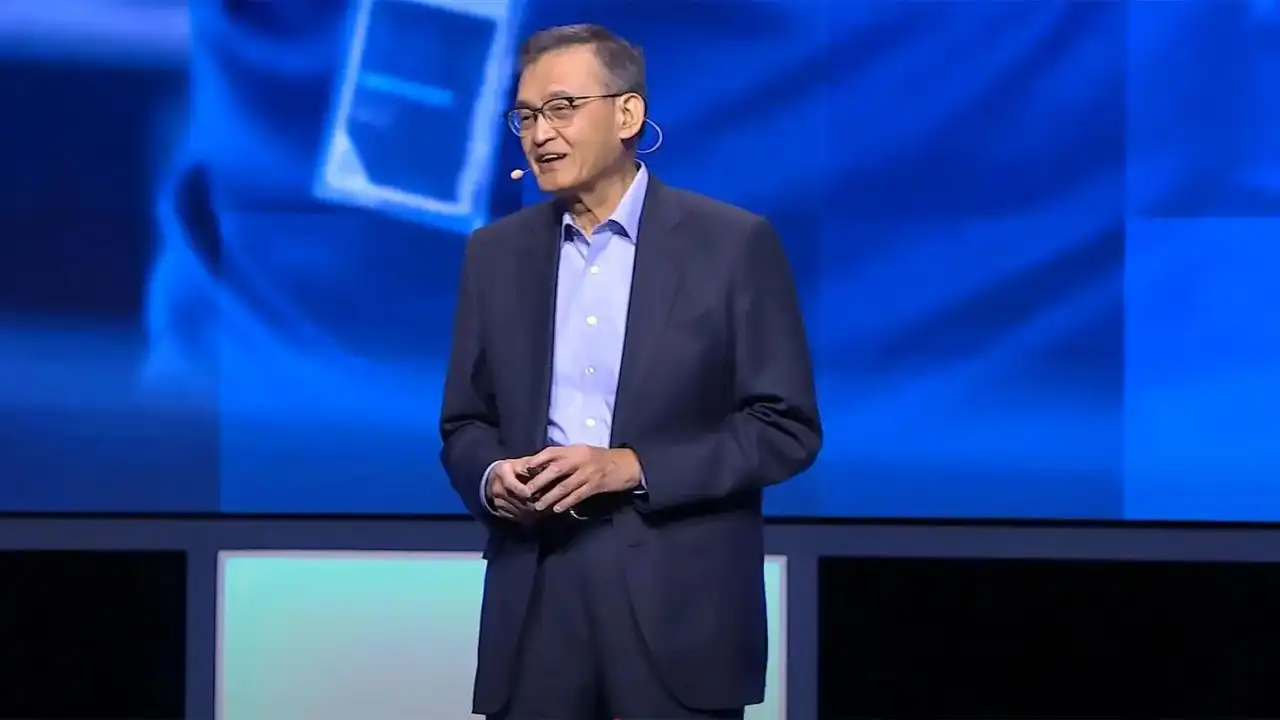 Intel CEO Warns of Huawei’s Chip Talent Push
