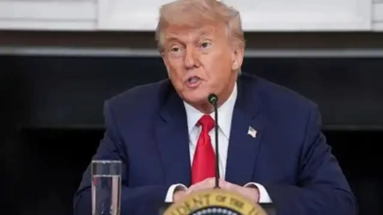 Trump Says Iran Operations May Last 4–5 Weeks