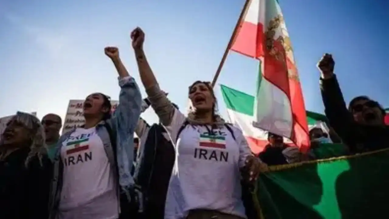 Iran Denies ‘Surrender’ Claim as Middle East Strikes Continue