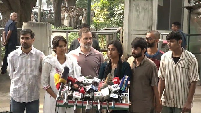 Rahul Gandhi Alleges Delhi Police Assault Left Protester With Hearing Loss