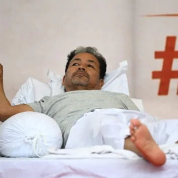 Global Protests Support Sonam Wangchuk's NEET Hunger Strike Global Protests Support Sonam Wangchuk as NEET Hunger Strike Draws Worldwide Attention