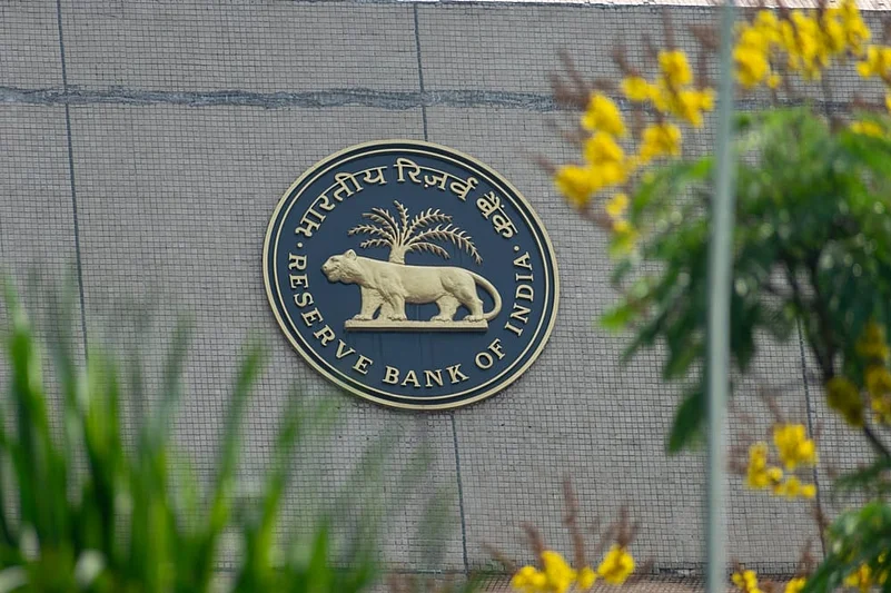 RBI Prepares Pilot Rollout of Rs 10 and Rs 20 Polymer Currency Notes India May Launch Rs 10 and Rs 20 Plastic Currency Notes From Next Year: Here’s Why