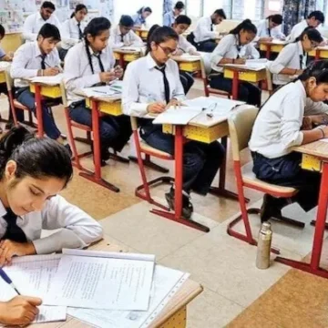 cbse-class-10-second-board-result-2026 Students waiting for the CBSE Class 10 Second Board Result 2026 under the Best-of-Two policy.